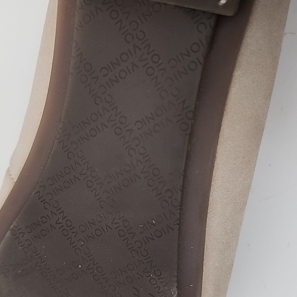 Vionic Minna Ballet Flat Beige Suede with Leather Toe and Heel Size 6 - Picture 12 of 14